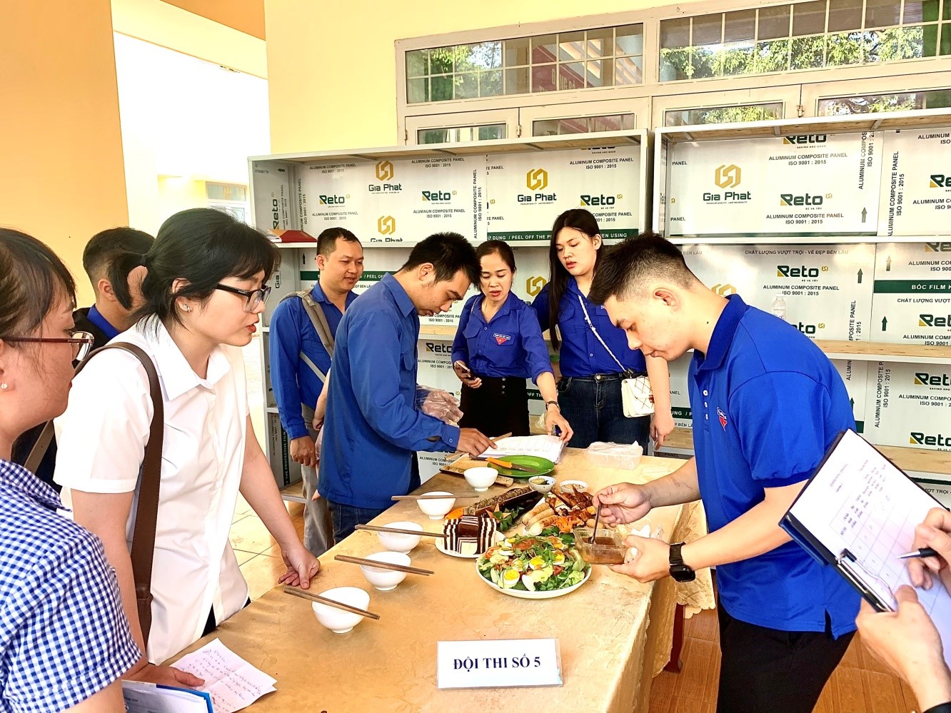 1.12. THANH LAP DOAN